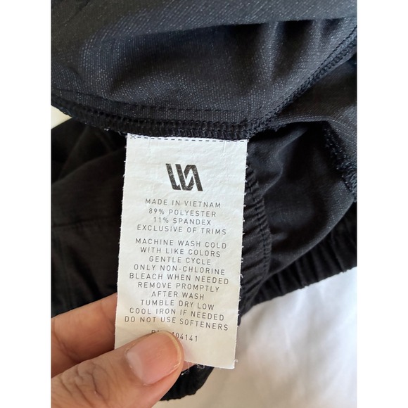 UA Athletic‎ Shorts Mens Large Training Gym Workout Running Lightweight - Picture 5 of 5